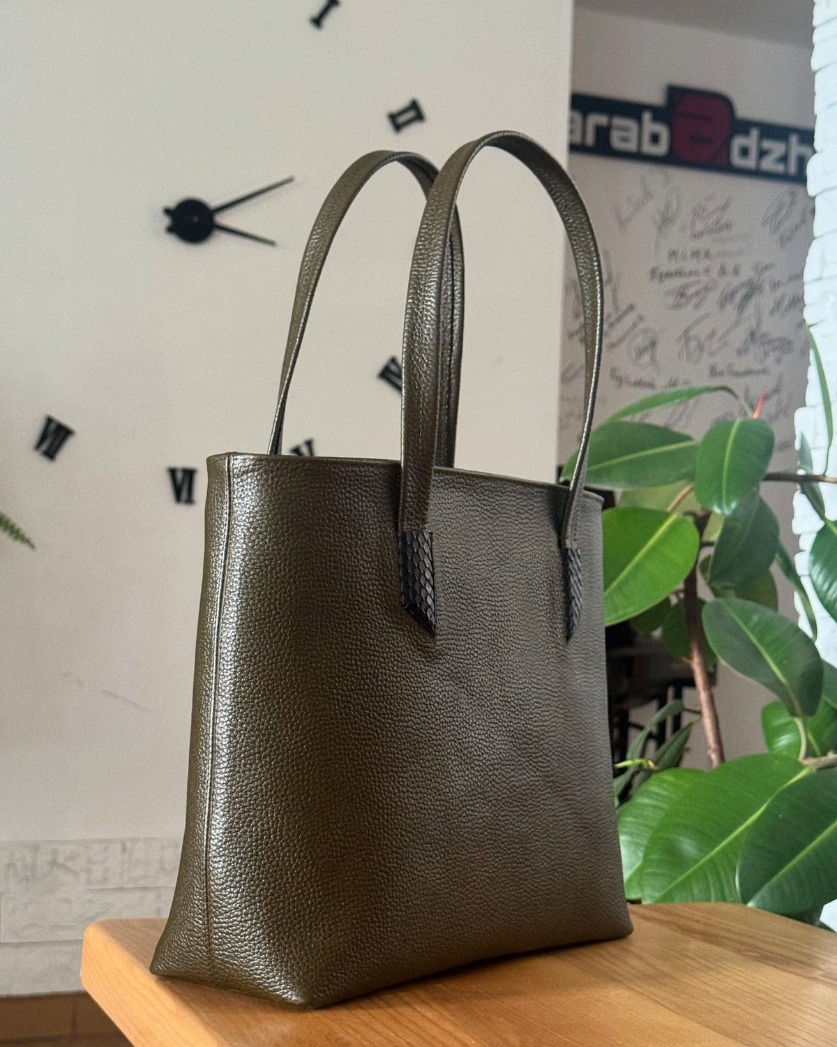 Жіноча сумка-тоут "Python Tote" (хакі) a110221 фото